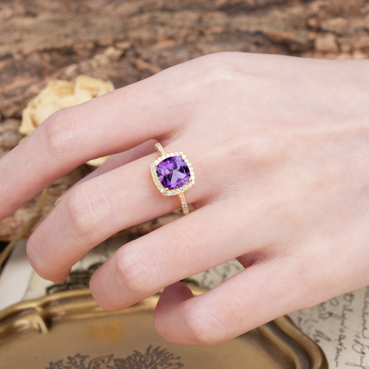 Unique And Luxurious 4-Prong Princess Cut Amethyst Engagement Ring - Additional view