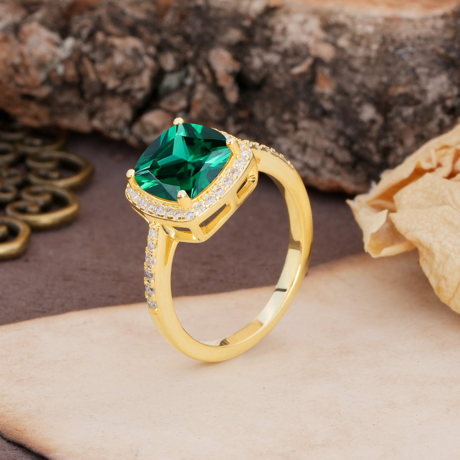 Unique And Luxurious 4-Prong Princess Cut Emerald Engagement Ring - Additional view