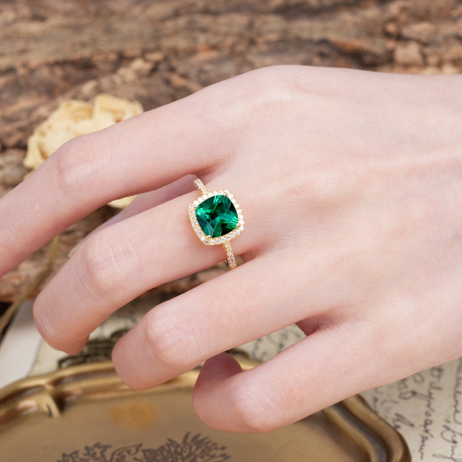 Unique And Luxurious 4-Prong Princess Cut Emerald Engagement Ring - Additional view