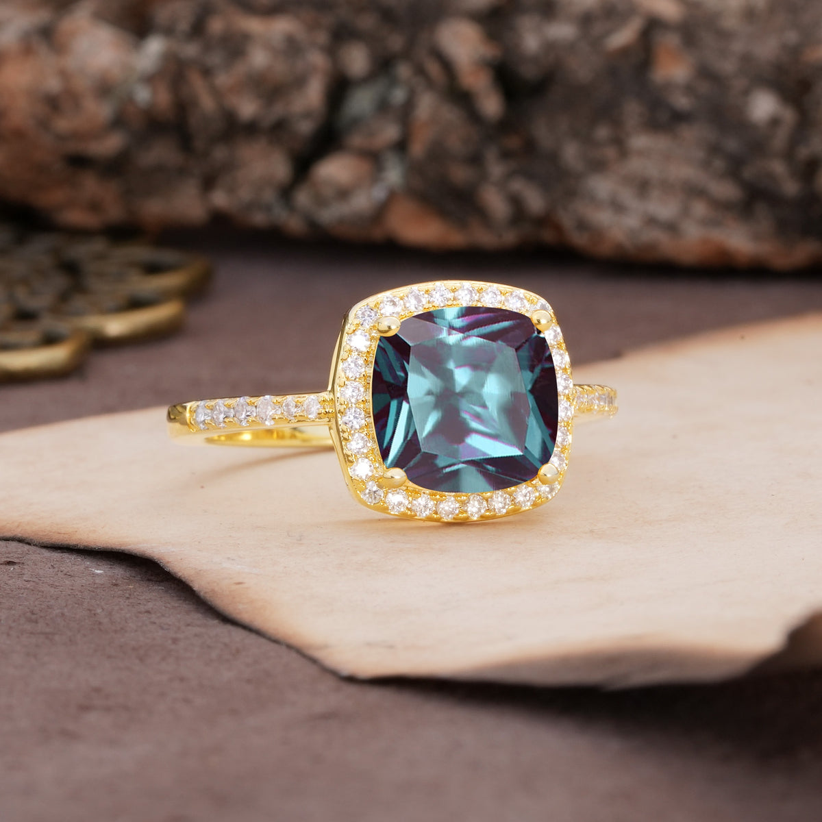 Unique And Luxurious 4-Prong Princess Cut Alexandrite Engagement Ring - Additional view