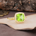 Unique And Luxurious 4-Prong Princess Cut Peridot Engagement Ring - Additional view
