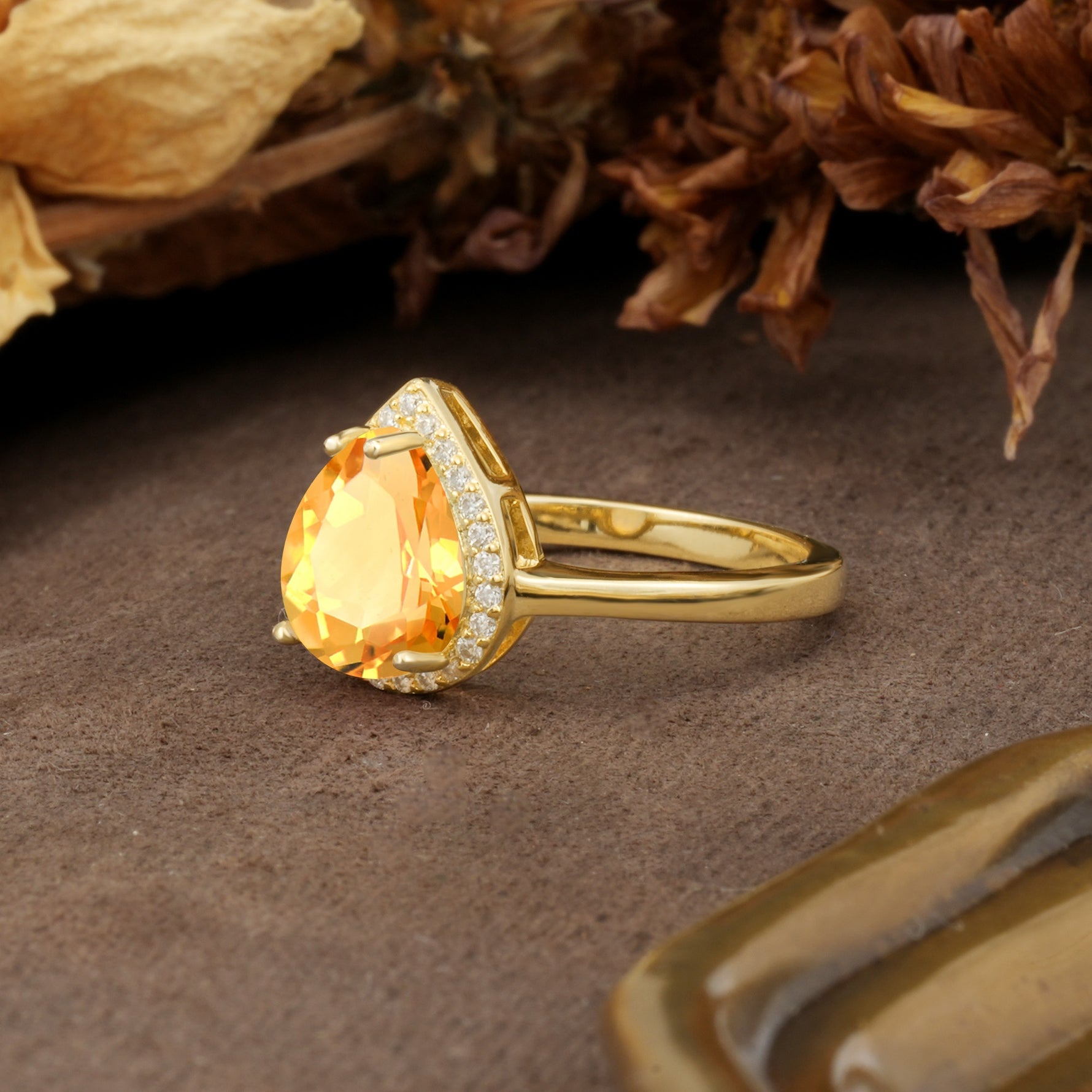 Luxurious 4-Prong Pear Cut Citrine Engagement Ring - Additional view