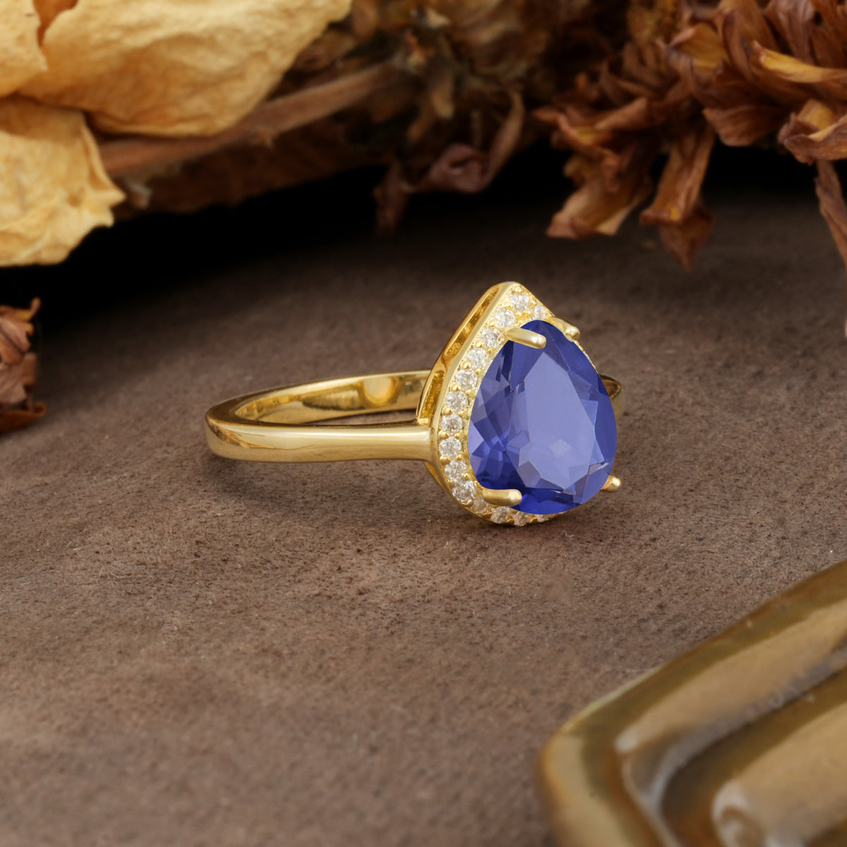 Luxurious 4-Prong Pear Cut Tanzanite Engagement Ring - Additional view