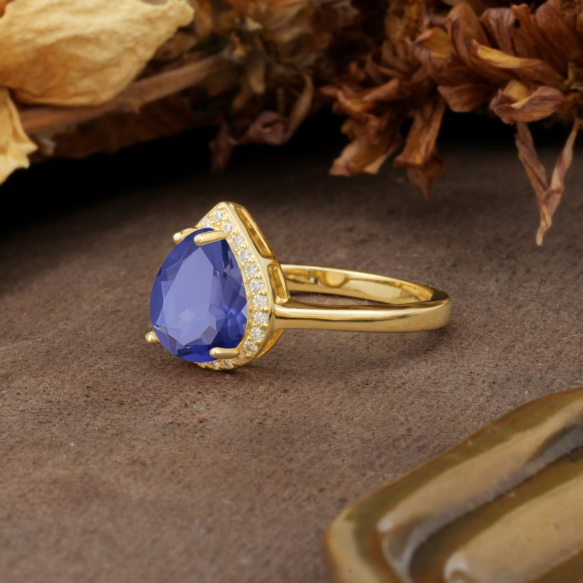 Luxurious 4-Prong Pear Cut Tanzanite Engagement Ring - Additional view