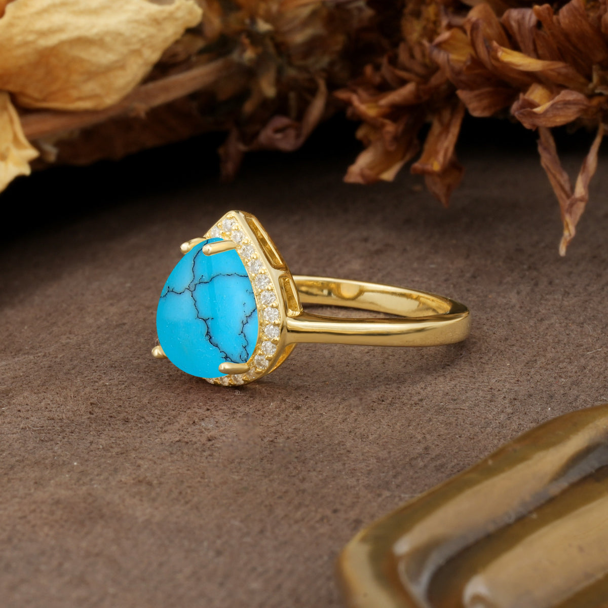 Luxurious 4-Prong Pear Cut Turquoise Engagement Ring - Additional view