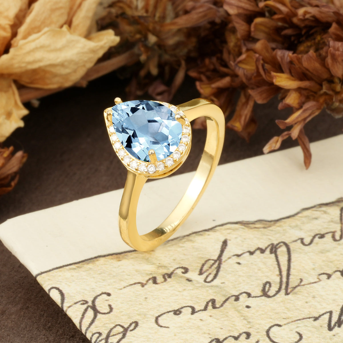 Luxurious 4-Prong Pear Cut Aquamarine Engagement Ring - Additional view