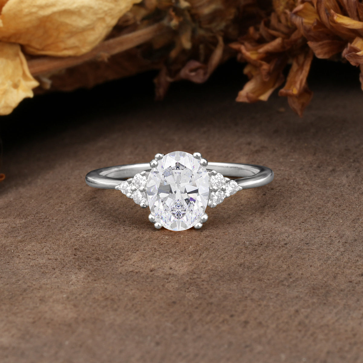 Classic Vintage 8-Prong Oval Cut Moissanite Engagement Ring - Additional view