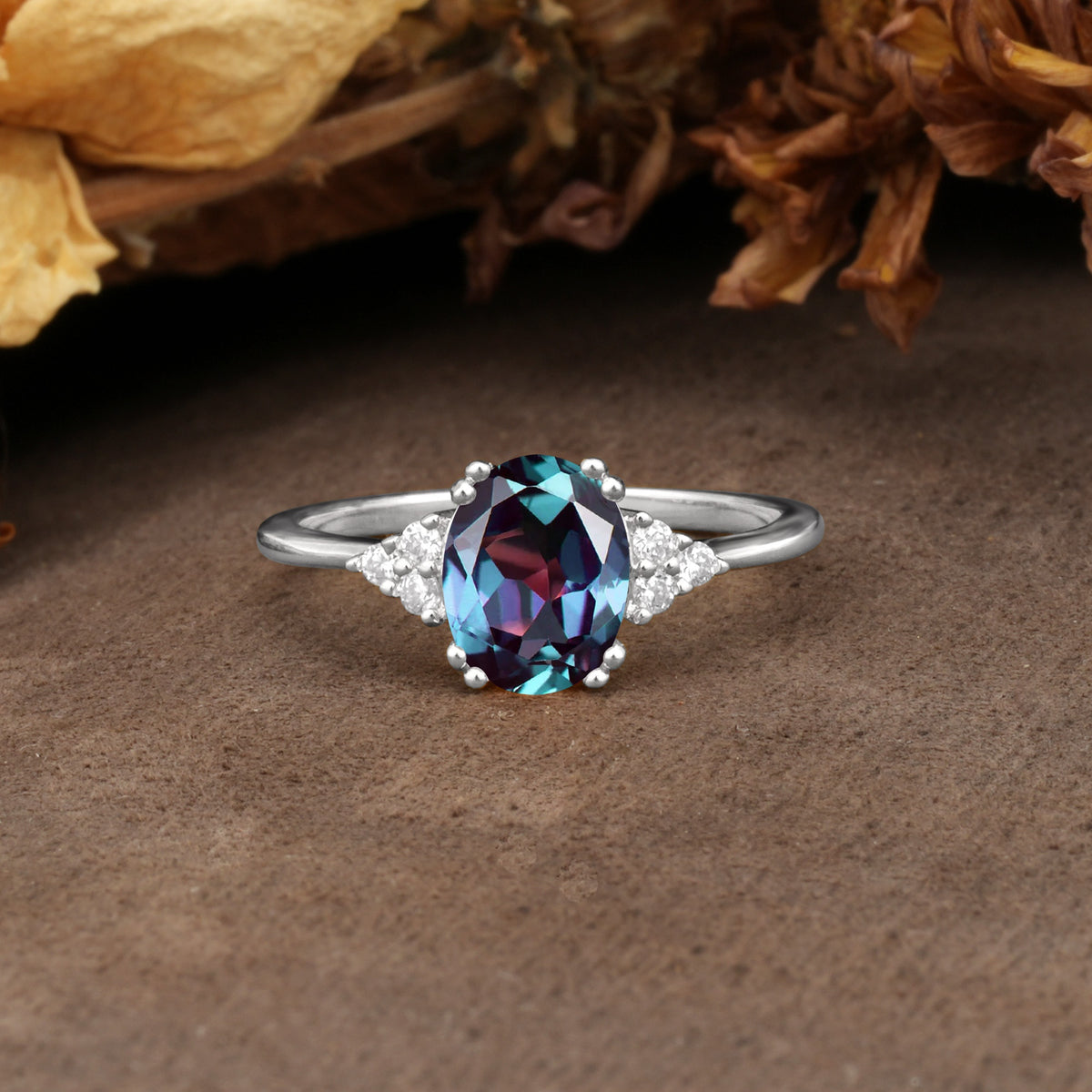 Classic Vintage 8-Prong Oval Cut Alexandrite Engagement Ring - Additional view