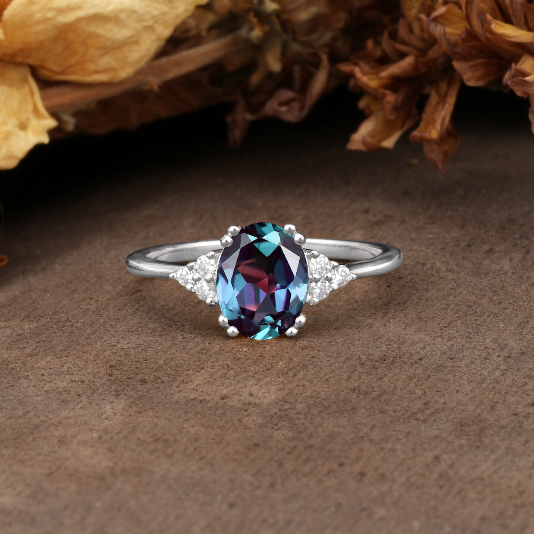 Classic Vintage 8-Prong Oval Cut Alexandrite Engagement Ring - Additional view