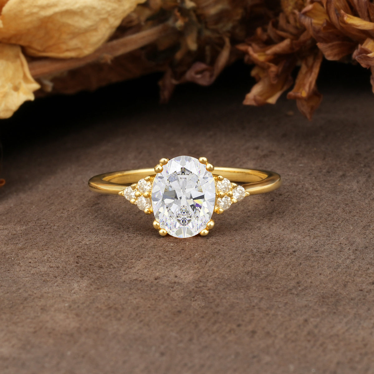 Classic Vintage 8-Prong Oval Cut Moissanite Engagement Ring - Additional view