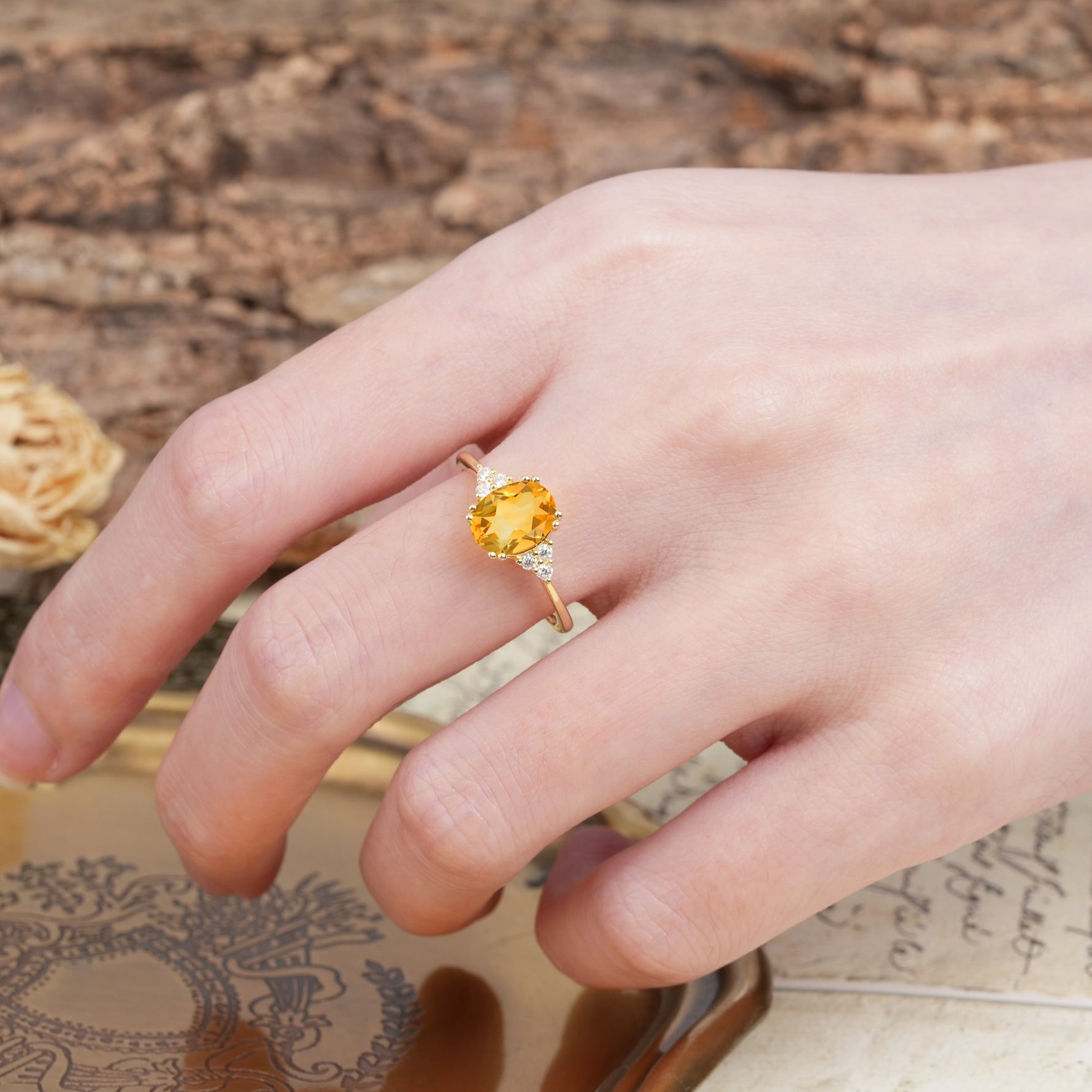 Classic Vintage 8-Prong Oval Cut Citrine Engagement Ring - Additional view