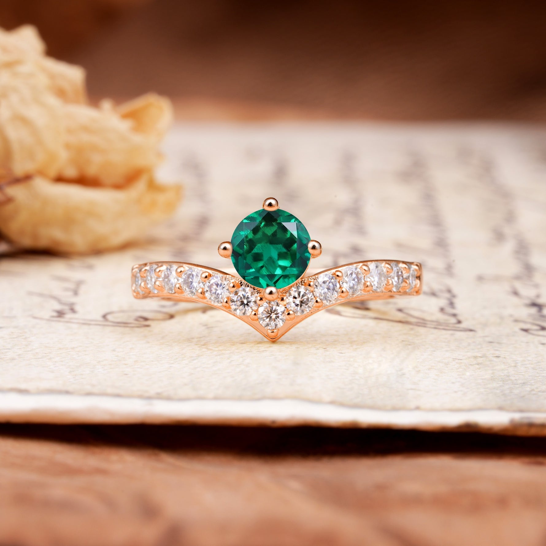 Classic Retro 4-Prong Round Cut Emerald Engagement Ring - Additional view