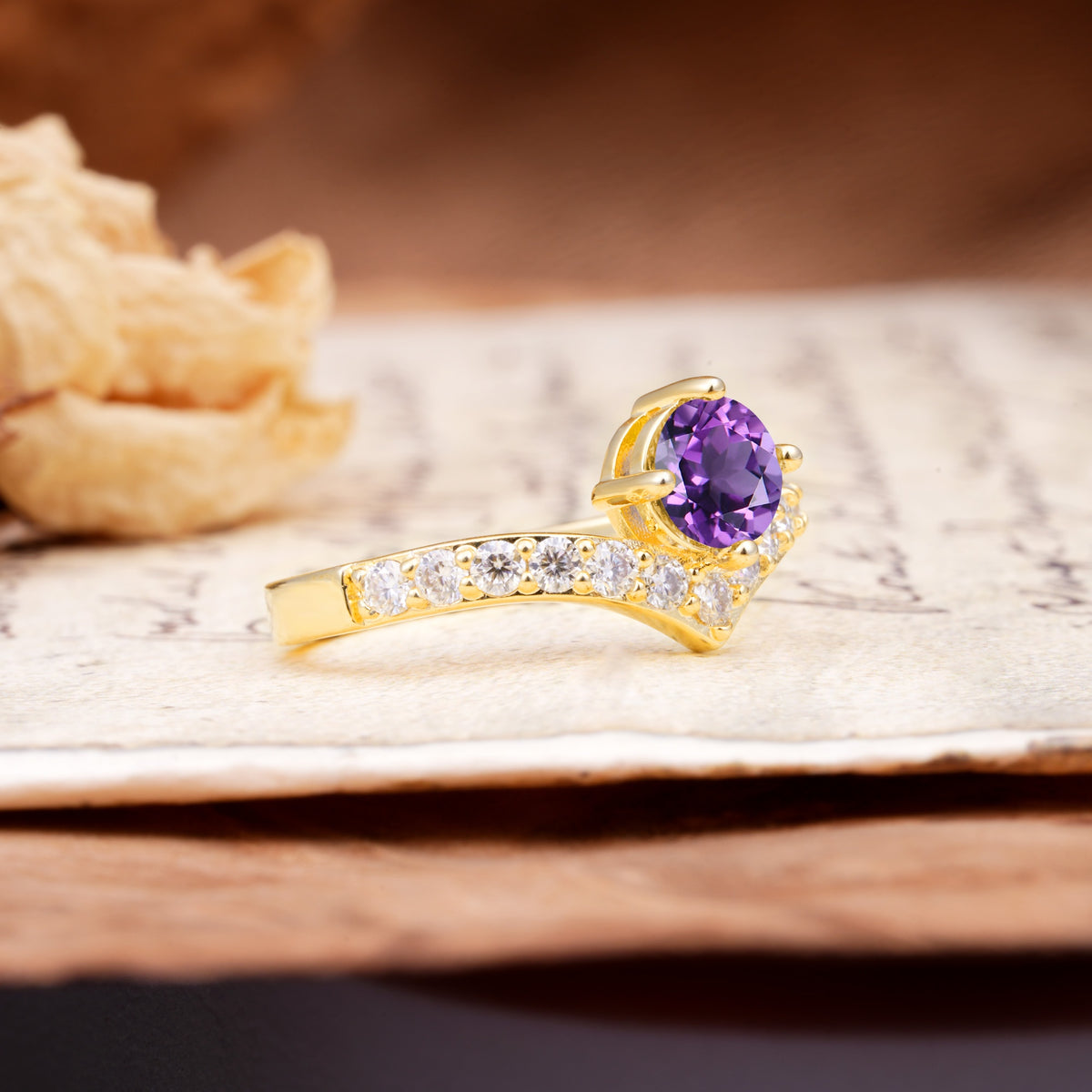 Classic Retro 4-Prong Round Cut Amethyst Engagement Ring - Additional view