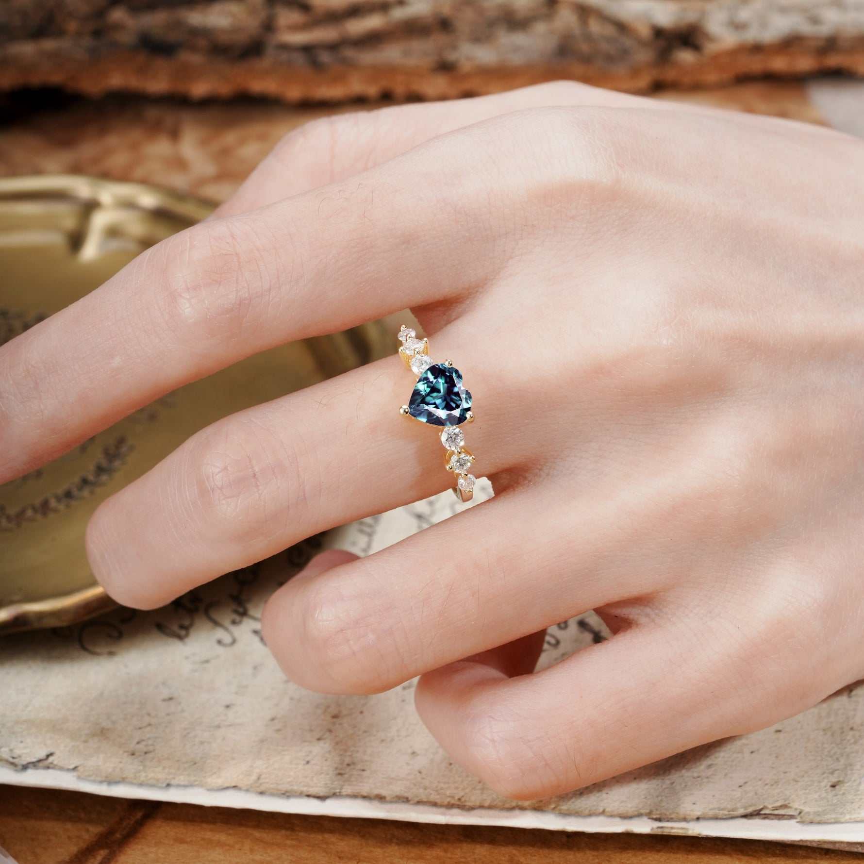 Luxurious Vintage-Style Pavé 3-Prong Heart Cut Alexandrite Engagement Ring - Additional view