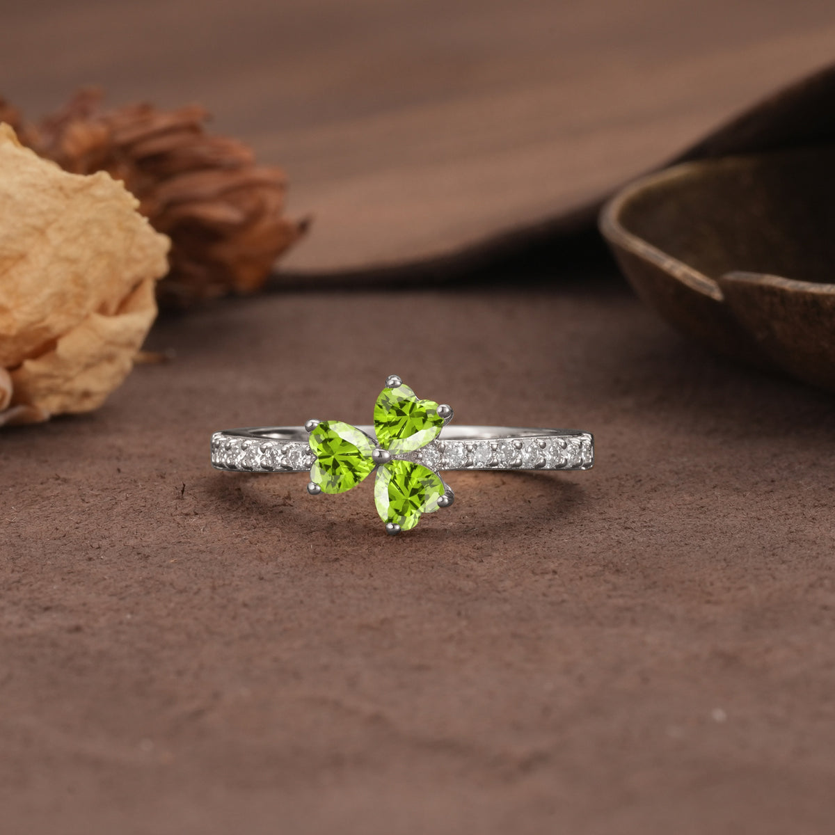 Unique Three-Leaf Clover, 3-Prong Heart Cut Peridot Three-Stone Wedding Ring - Additional view