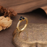 Unique Three-Leaf Clover, 3-Prong Heart Cut Black Onyx Three-Stone Wedding Ring - Additional view