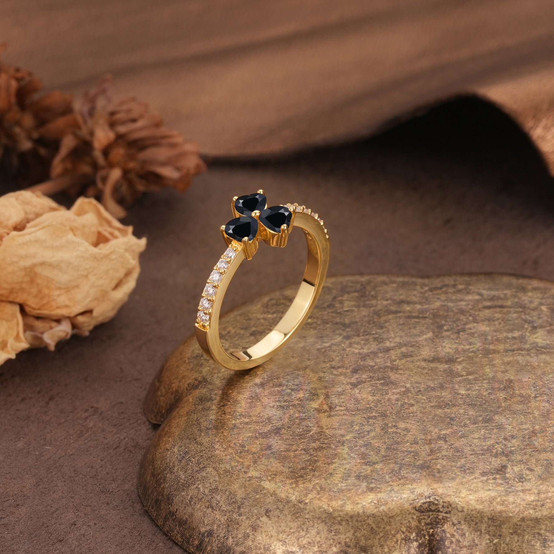Unique Three-Leaf Clover, 3-Prong Heart Cut Black Onyx Three-Stone Wedding Ring - Additional view