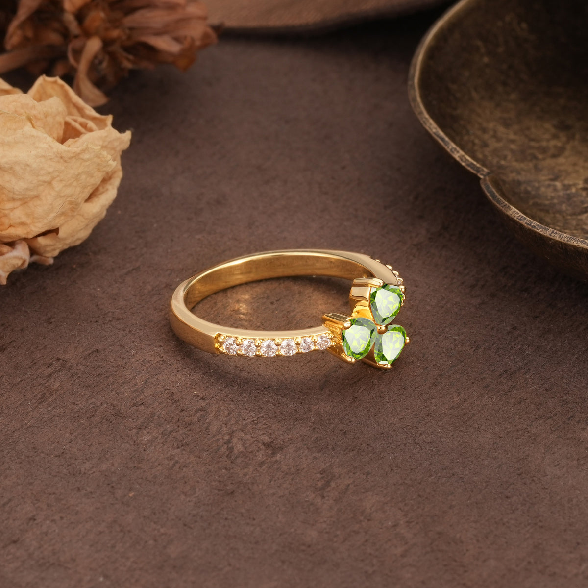 Unique Three-Leaf Clover, 3-Prong Heart Cut Peridot Three-Stone Wedding Ring - Additional view