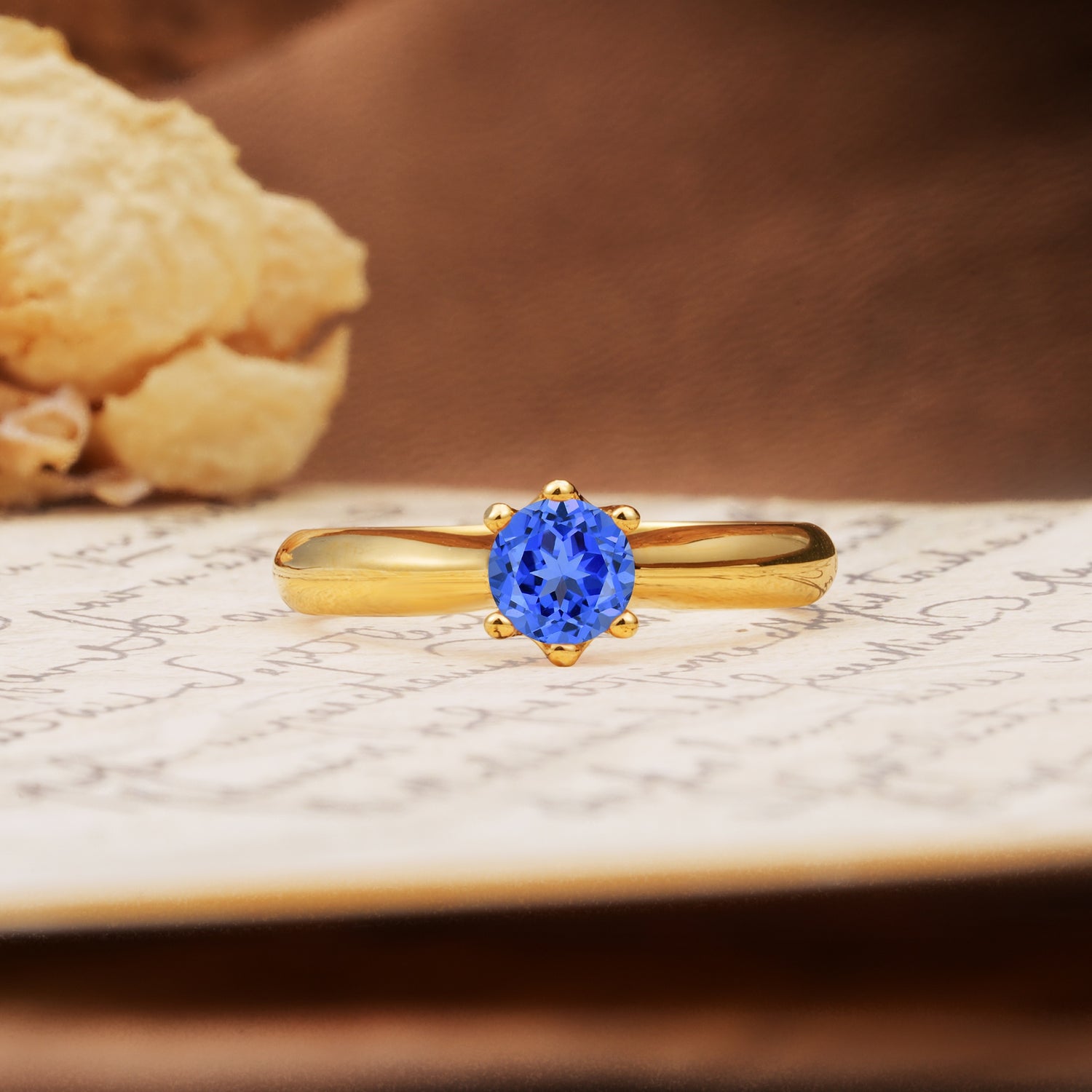 Classic, Minimalist 6-Prong Round Cut Sapphire Engagement Ring