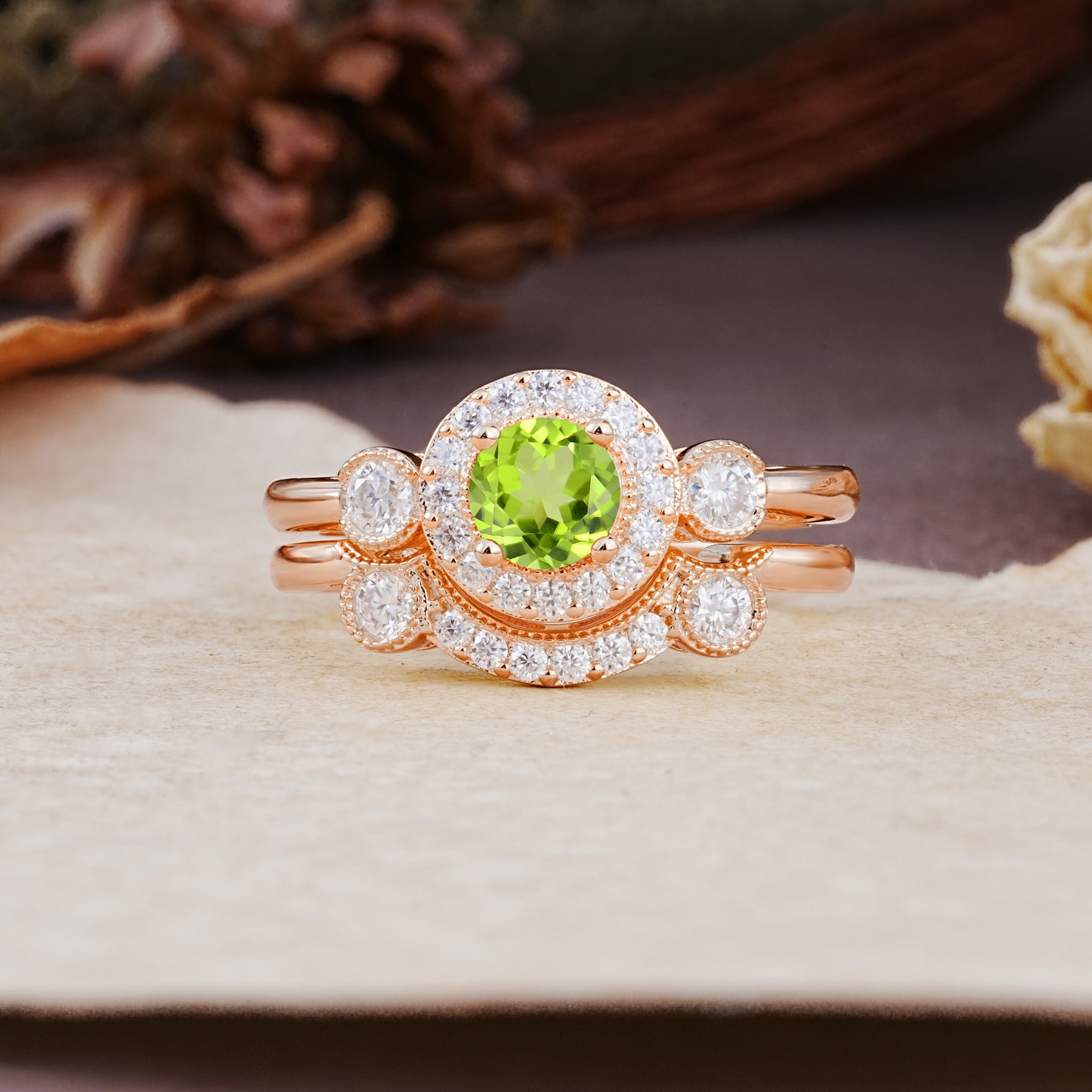 Classic Luxurious 4-Prong Round Cut Peridot Wedding Bride Ring Set - Additional view