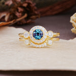 Classic Luxurious 4-Prong Round Cut Alexandrite Wedding Bride Ring Set - Additional view